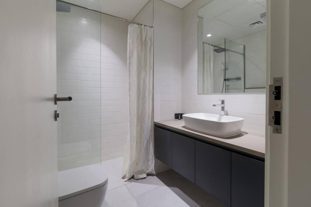 Sahab - Solo 1Br Apt In Al Jada Szardża Zewnętrze zdjęcie